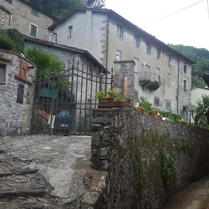 Ferrari , Pescaglia Italia