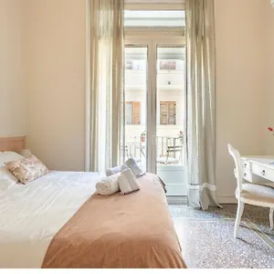 Joy's Ortigia Bed & Breakfast